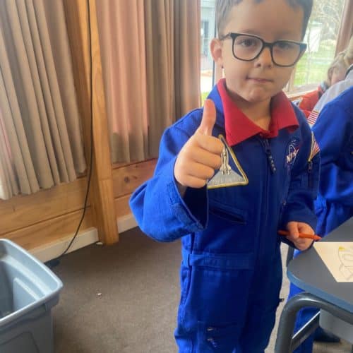 Ari Space Suit Aspect Ratio 500 500